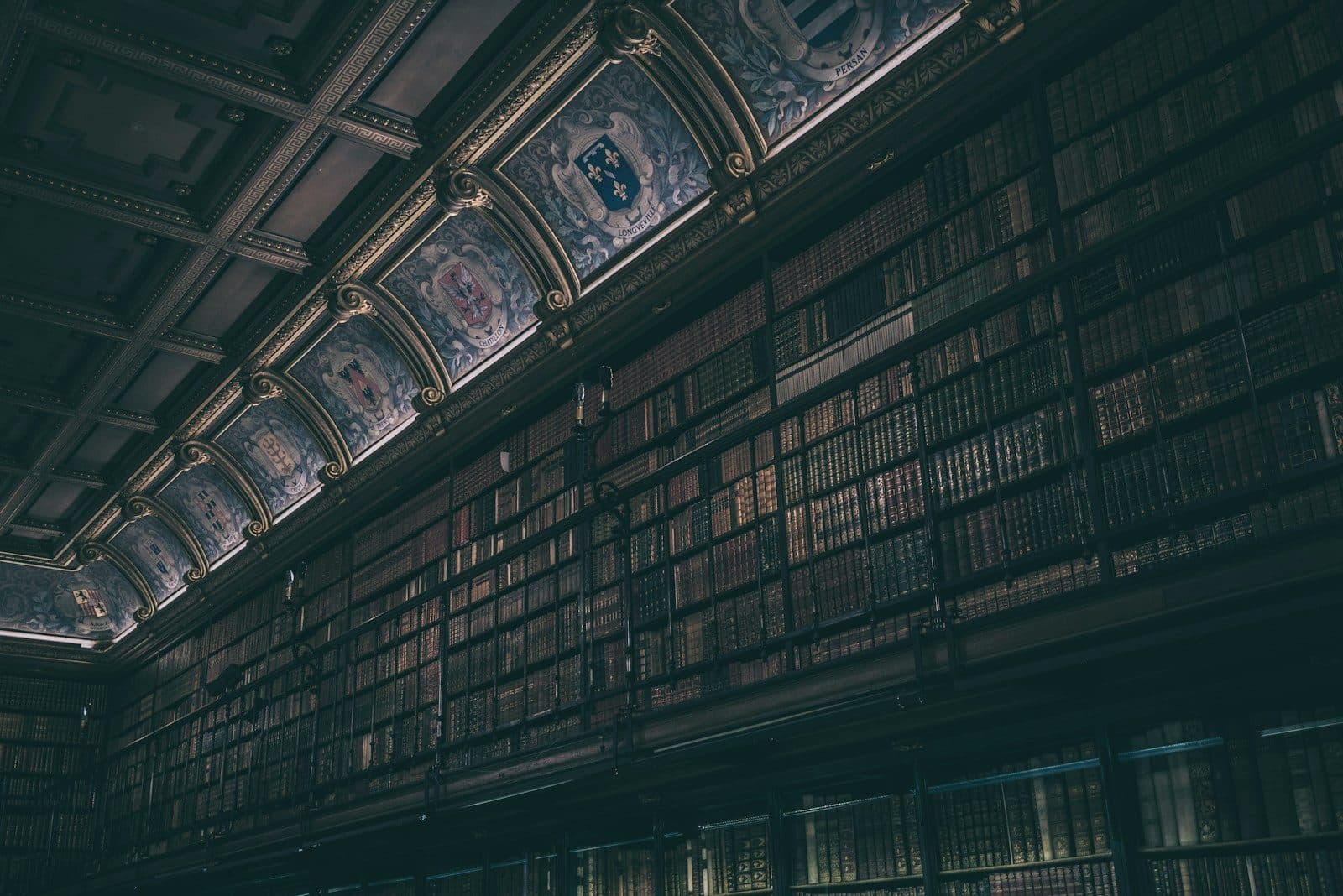Übereinanderliegende Ebenen, die eine zusammengestellte Materiedatei darstellen